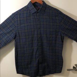 Untuckit Men’s Button Down Shirt (Flannel)